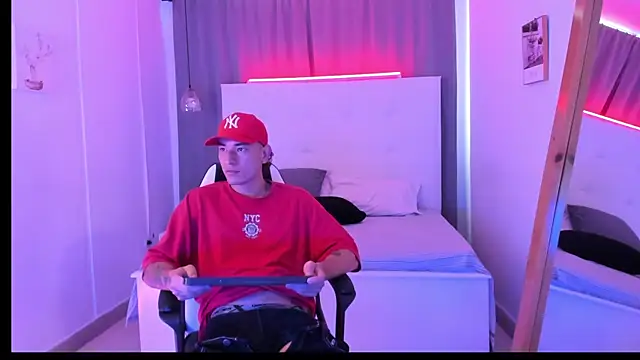 Živý XXX chat Thiago_2003_