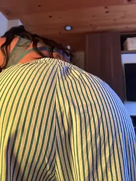 CorinVeil Live XXX-chat