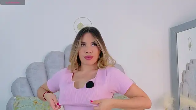 emma-conti2's Live XXX Chat