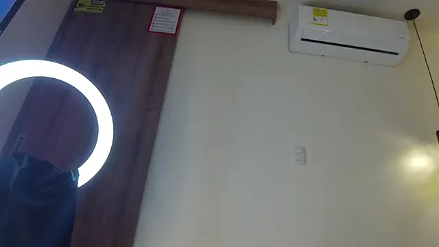 Chat XXX ao vivo de KatyraTaylor__