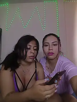 Konnyydesire Chat XXX in diretta