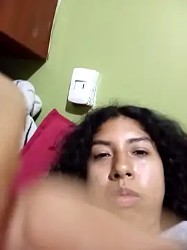 shouko16 Show in webcam