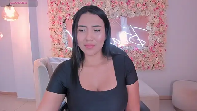 NatalieLewis লাইভ XXX চ্যাট