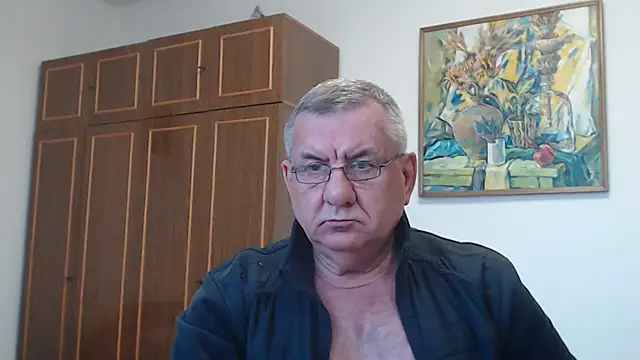 Онлайн чат XXX machomale3