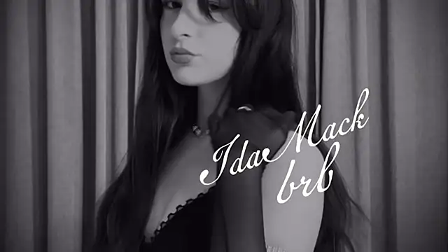 Chat +18 de IdaMack ao vivo