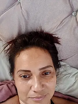 Amanda39 live XXX chat