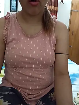 Tanha18 Adlı Modelin Canlı XXX Sohbeti