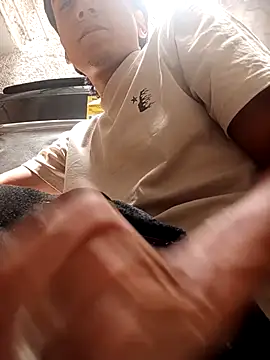 EsmeraldaNaim Adlı Modelin Canlı XXX Sohbeti