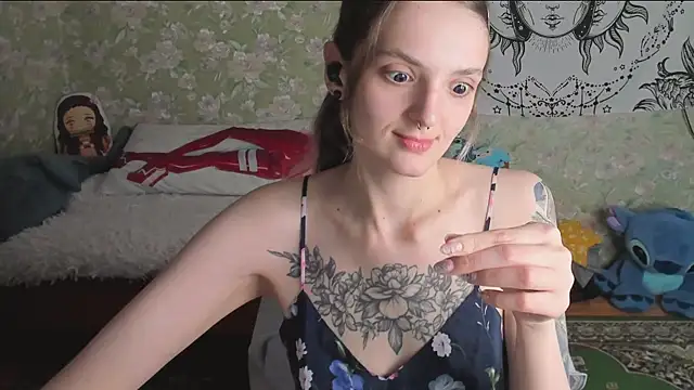 Chat +18 de Cutie_Adelia ao vivo