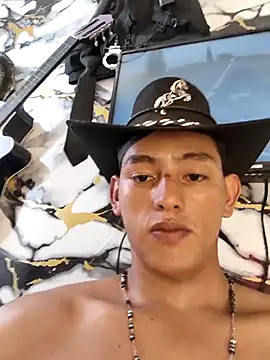 Hiroshi_Shen Adlı Modelin Web Kamerası Şovu