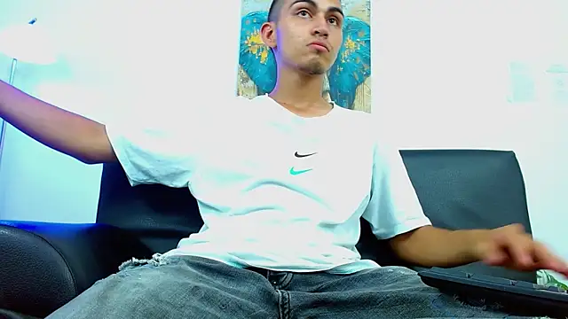 lucass_18 Webcamshow