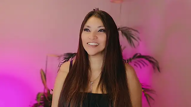 Chat XXX ao vivo de DivineLynn