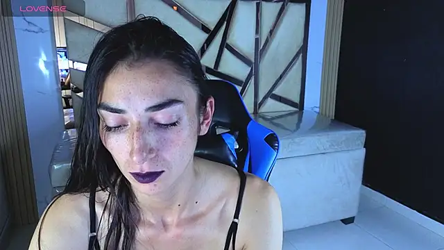 Maily_a_ Chat XXX in diretta