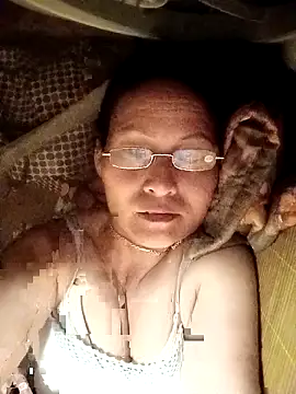 Cucci07n Live XXX chat