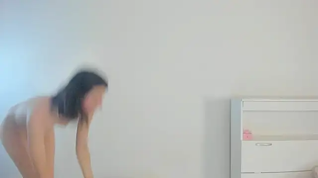 crystalnut Adlı Modelin Canlı XXX Sohbeti