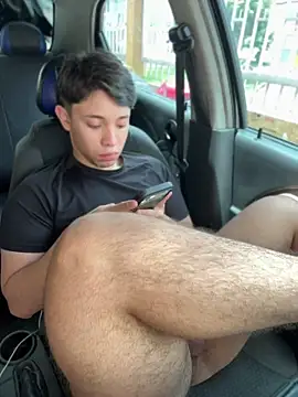 Noah-ledom Show in webcam