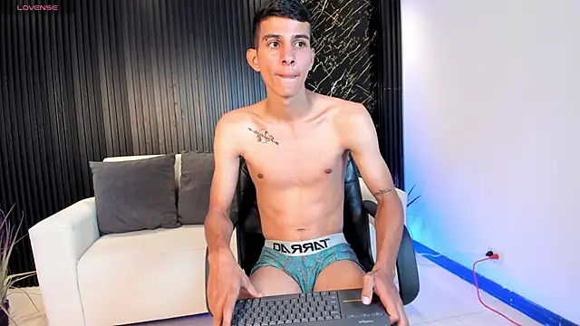 عرض كام Aaron_Scoot