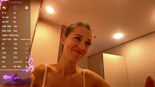 Crystallana লাইভ XXX চ্যাট