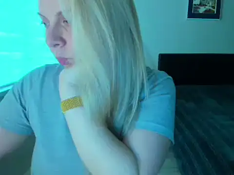 callme_iva Chat XXX in diretta