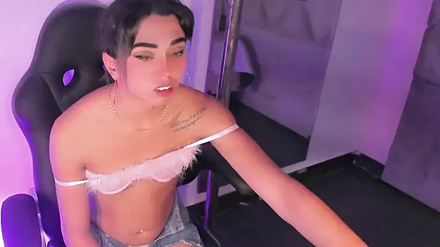 Daniiela_Ember Webcam-Show