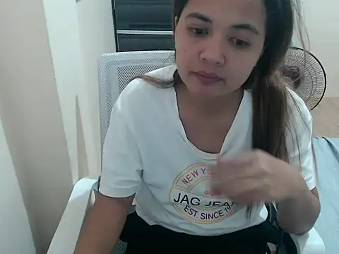 Czat XXX na żywo – xTheLastVIRGINx