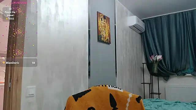 Stacy_Davice Adlı Modelin Canlı XXX Sohbeti