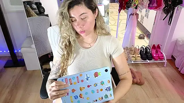 Chat +18 de Tawny_cox ao vivo