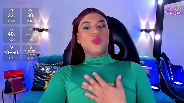 Emili_Roux's Webcam Show