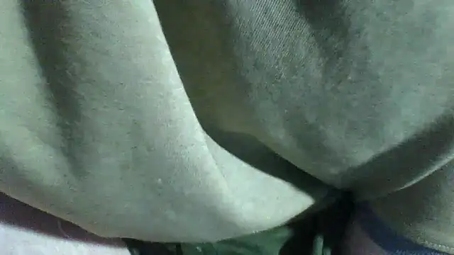 Jbsklxz67: διαδικτυακό σόου στην κάμερα