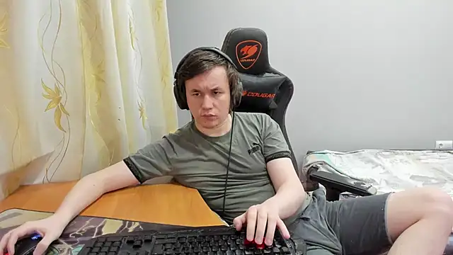 iliaskrislove – Kamerová šou