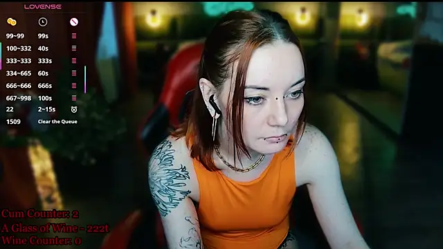 MaxPhoenixxのライブXXXチャット