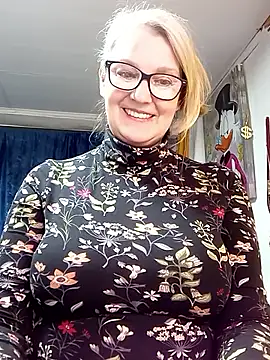 دردشة irinamaux الجنسية المباشرة