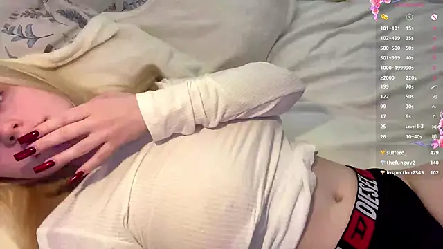 แชท XXX สดของ GilySuper