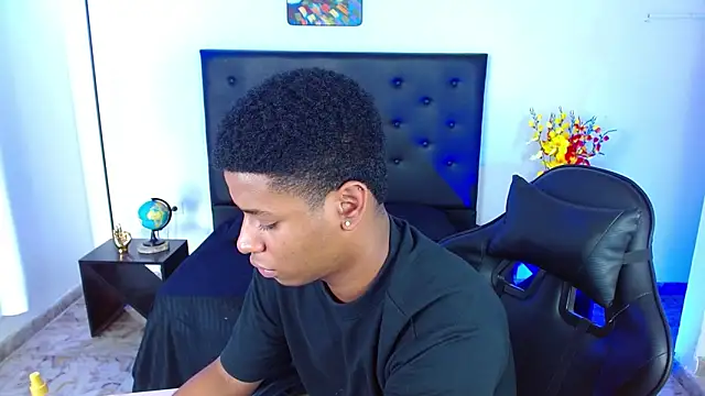 liiam3 网络视讯表演