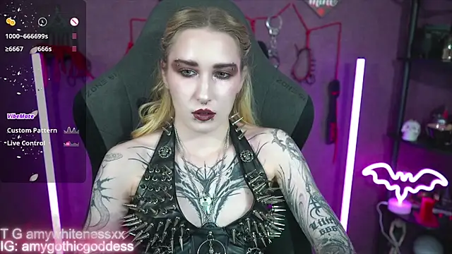 Вебкам-шоу amywhitenessxx