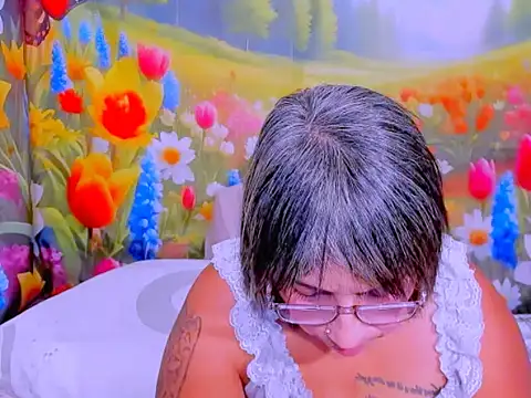 Chat XXX en directo de indianroxy