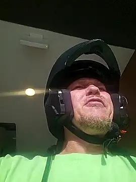 yourMasterisBoredn Live XXX chat