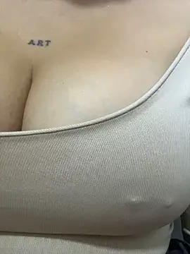 Antonella_Julieta 라이브 XXX 채팅