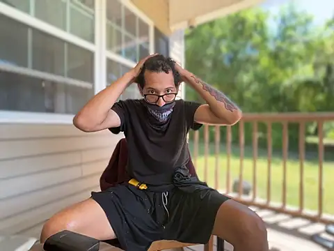 Chatroom XXX en direct de ThrowedWorldWide