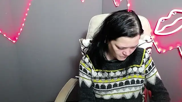 LauraFinnのライブXXXチャット