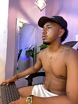 عرض كام Brand_Collins