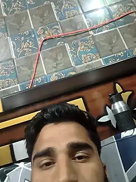 Chat XXX en directo de BeardKingo