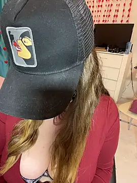 DienkaGreen Chat XXX in diretta