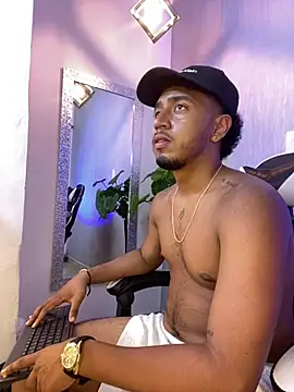 Chat XXX ao vivo de Brand_Collins