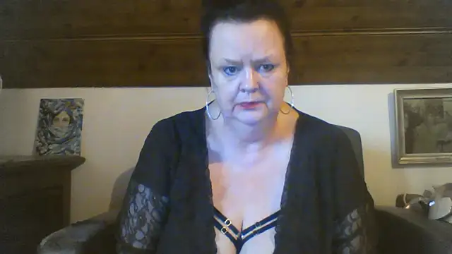 دردشة TiffanyMature الجنسية المباشرة