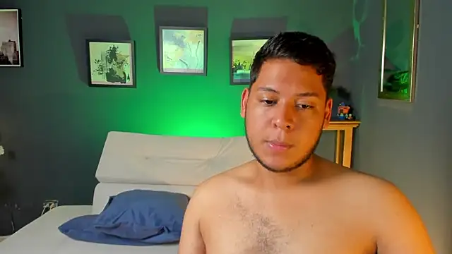 Akon_2XXX 在線直播表演