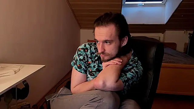 Bez3ybik Show in webcam