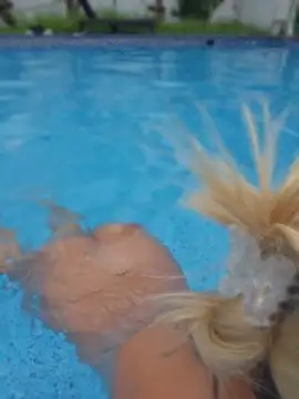 Pretty_roxxyy's Live XXX Chat