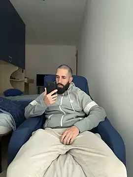 Gioeltoro89 Adlı Modelin Web Kamerası Şovu