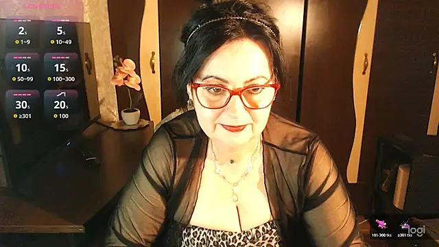 exiMIlf: онлайн-секс-чат